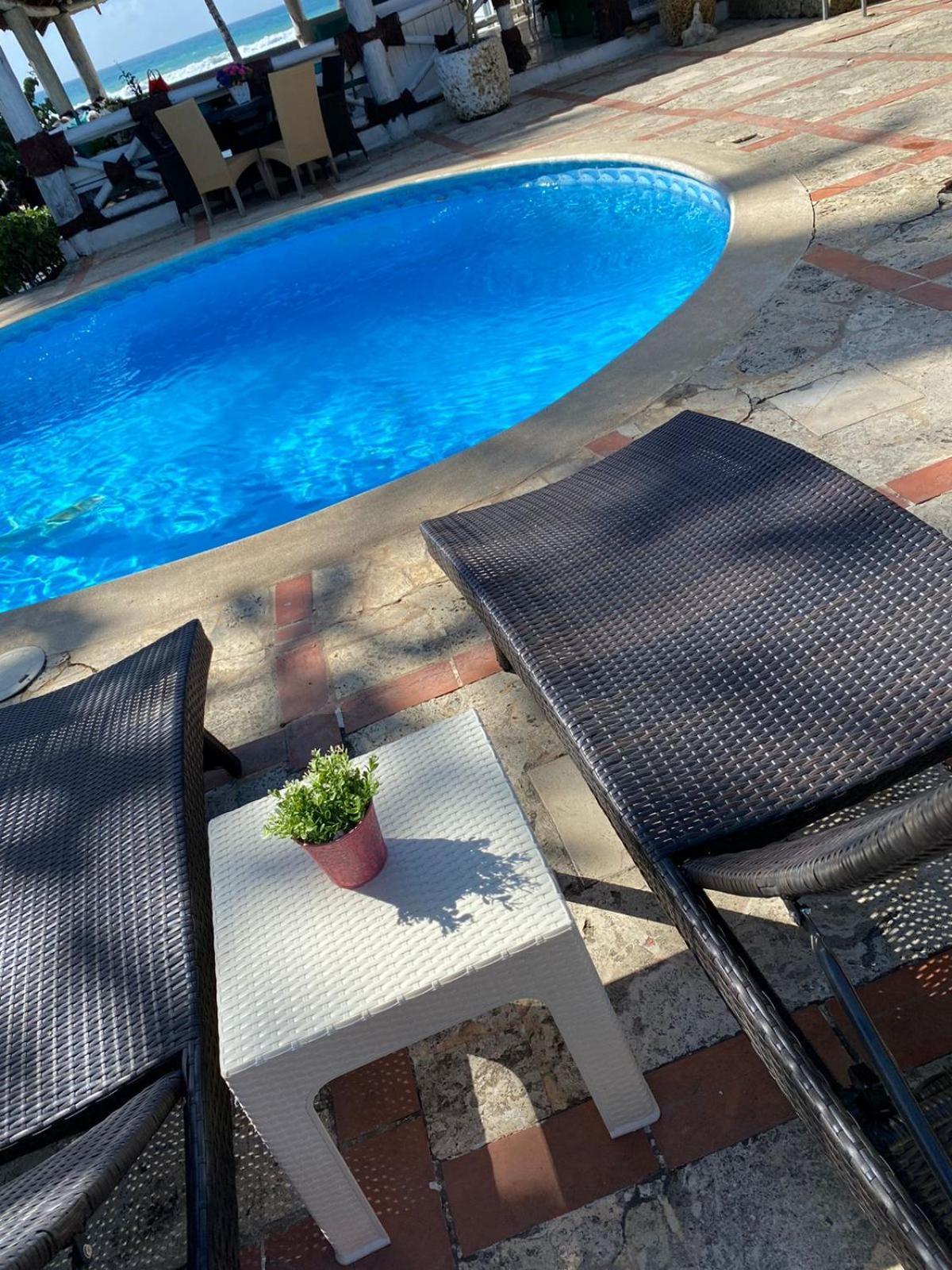 D' Franchesis Hostal Juan Dolio Extérieur photo